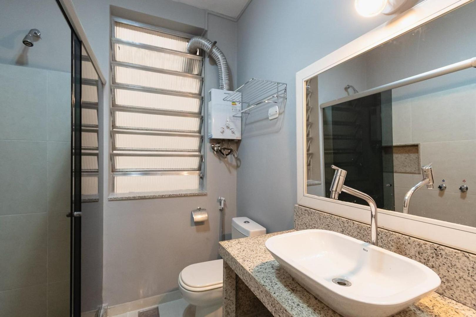 2qts A 100m Da De Copacabana | Sqc 23/24 Apartment